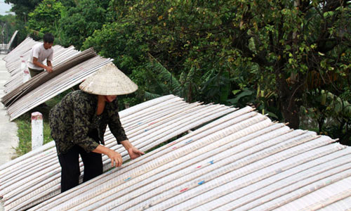 bánh đa nem làng Chều tại Miền Bắc